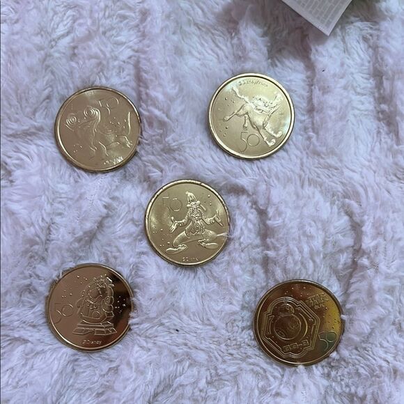 Gold Coin Collection Disney world 50th lot - Picture 1 of 12
